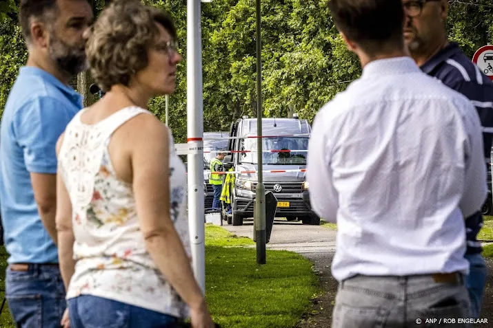 vrijwilligers die zochten naar gino 9 reageren verslagen