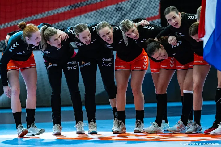 vroege aftocht dreigt voor handbalsters na verlies tegen kroatie