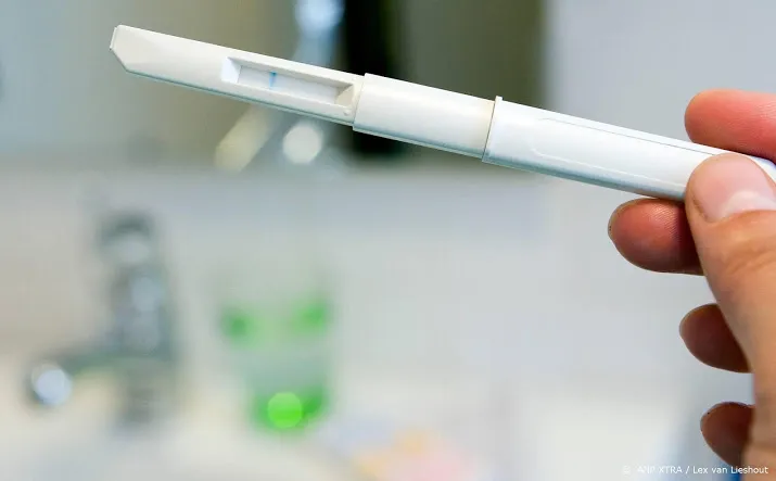 vrouwen gemiddeld bijna 30 bij eerste kind