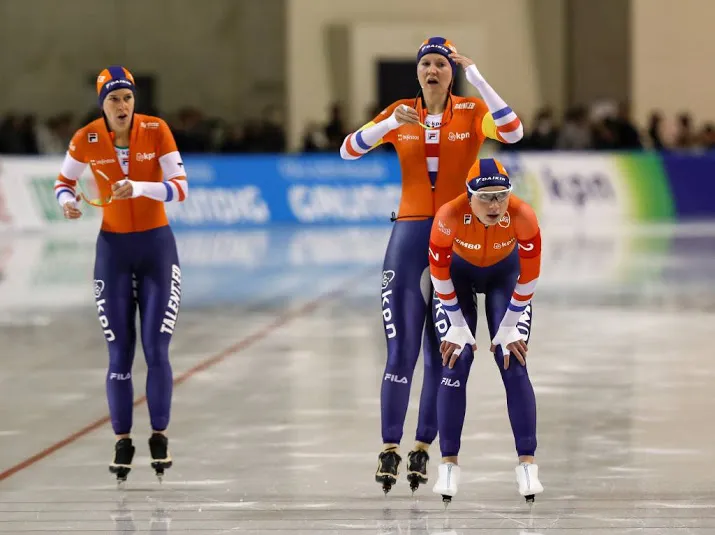 vrouwenteam vierde op achtervolging