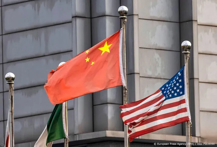 vs zetten nog tientallen chinese bedrijven op zwarte lijst