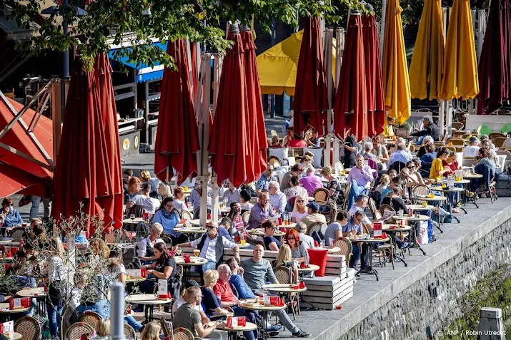 vvd boos rotterdamse terrassen niet open op koningsdag
