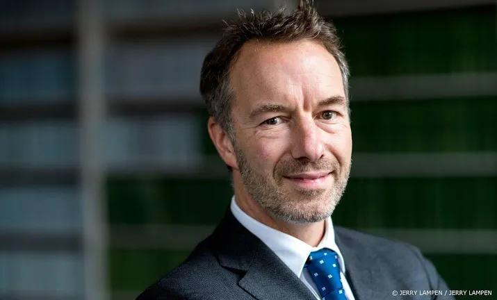 vvd buigt zich over kamerlid van haga