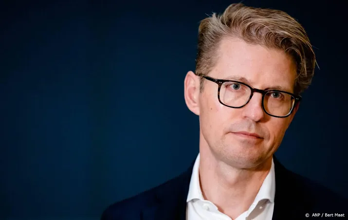 vvd en cda geef slachtoffers spreekrecht bij verlof tbser
