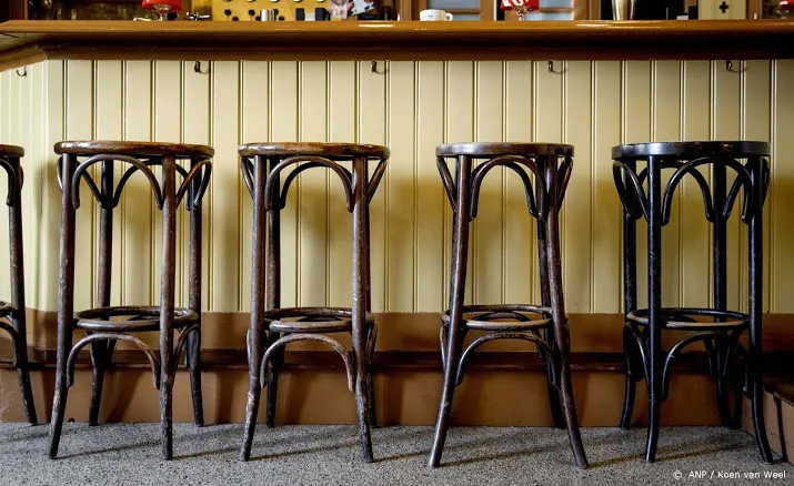 vvd en cda willen dat er meer gebeurt voor de horeca