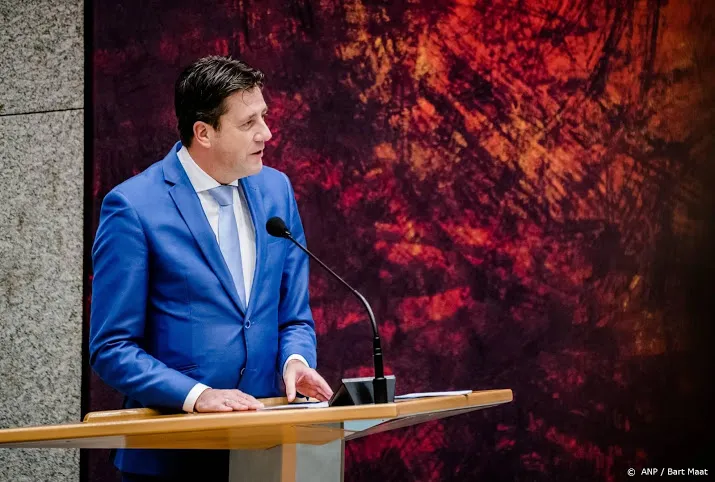 vvd gevaarlijk risico om tweede prik alvast aan anderen te geven