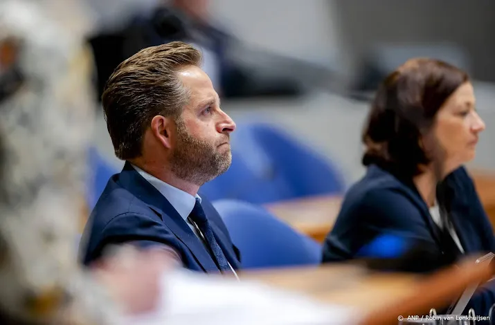 vvd vindt het te vroeg om de jonge te veroordelen