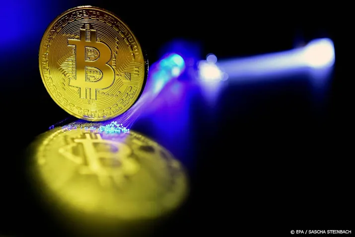 waarde bitcoin zakt weer onder 50 000 dollar