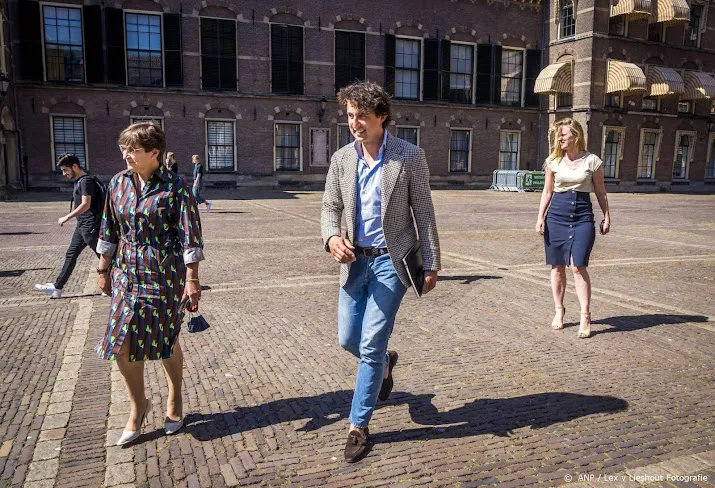 waarschijnlijk dinsdag formatiegesprekken met gl pvda cda en cu
