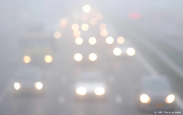 waarschuwingen voor mist en gladheid in het hele land