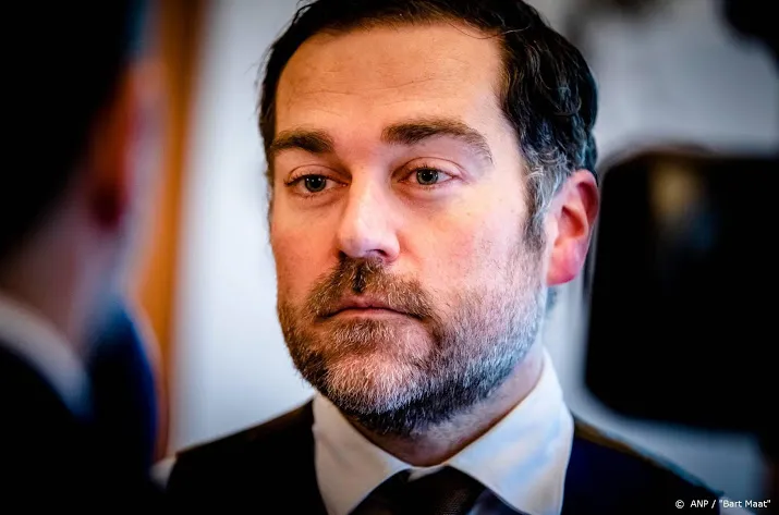 wachtgeldkwestie suddert door in peiling vvd