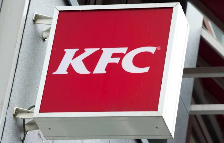 wakker dier weg met plofkip bij fastfoodketen