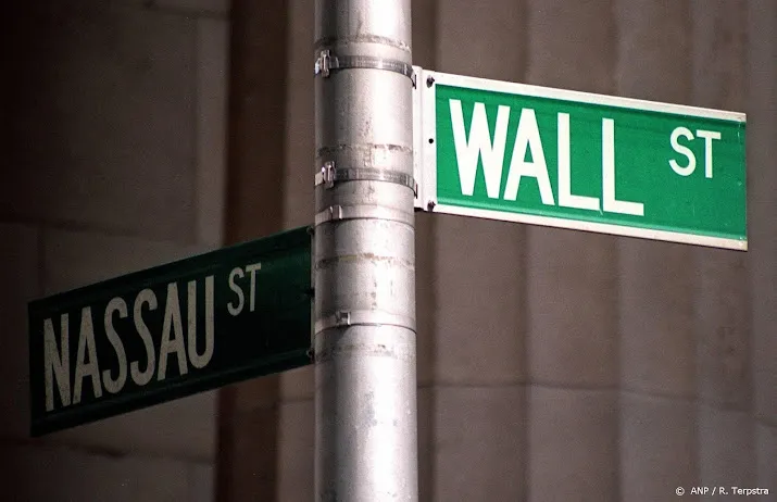 wall street begint voorzichtig na nieuws importban russische olie