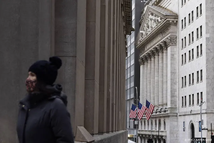 wall street daalt door zorgen over omikron variant