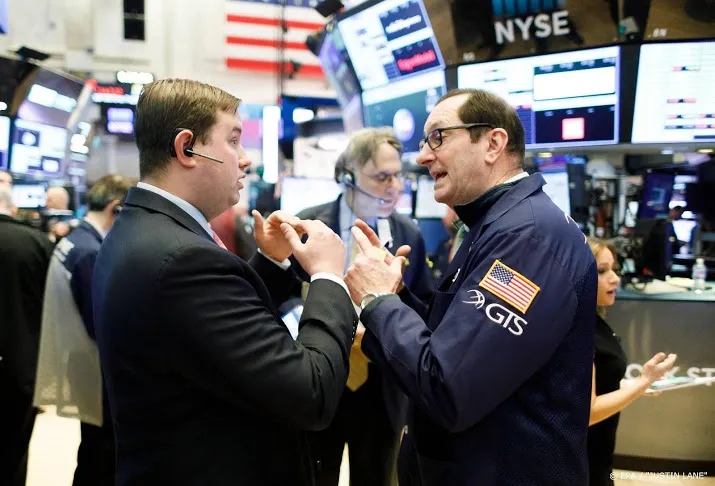 wall street duidelijk in groen na aankondiging fed