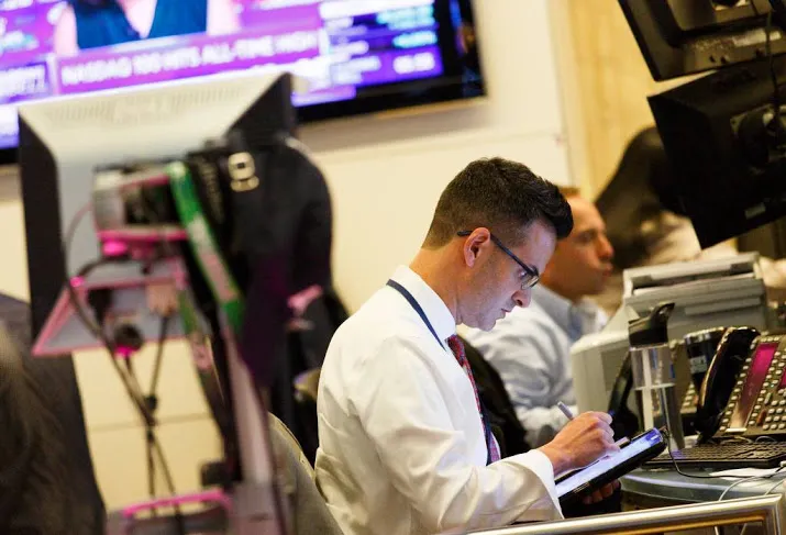 wall street eindigt handelsweek in mineur