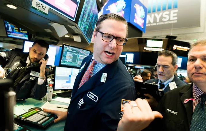 wall street krabbelt flink op na zware week