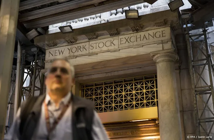 wall street krabbelt op na rentetik door fed