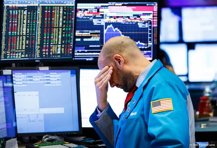 wall street maakt verliezen grotendeels goed
