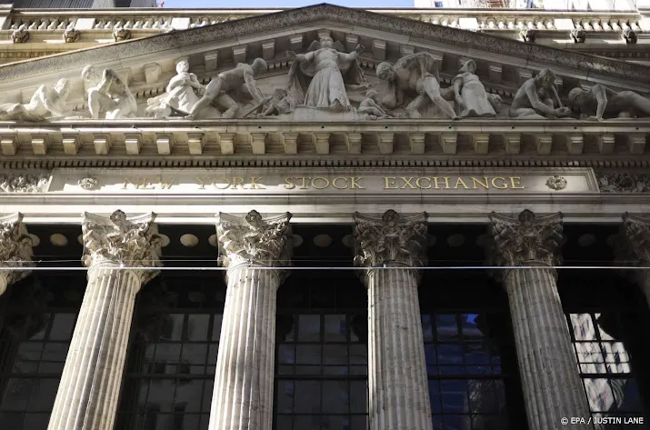 wall street opent hoger na cijfers jpmorgan en inflatie vs