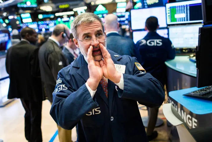 wall street opent iets lager
