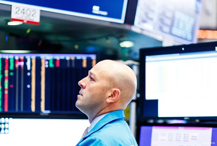 wall street opent in het rood
