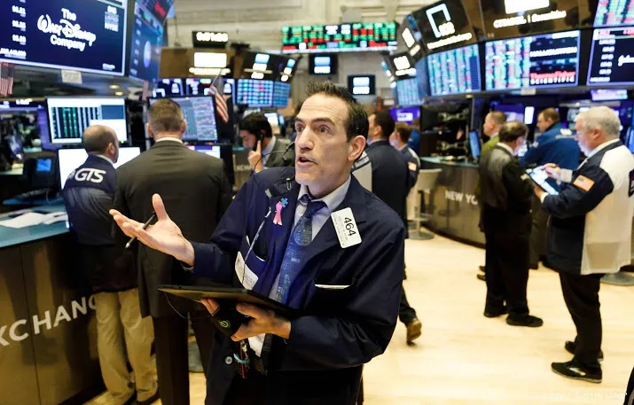 wall street opent in mineur