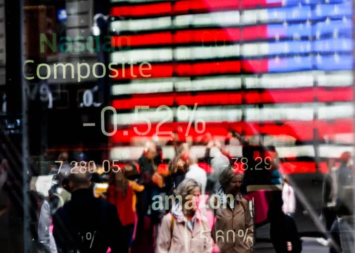 wall street opent licht lager