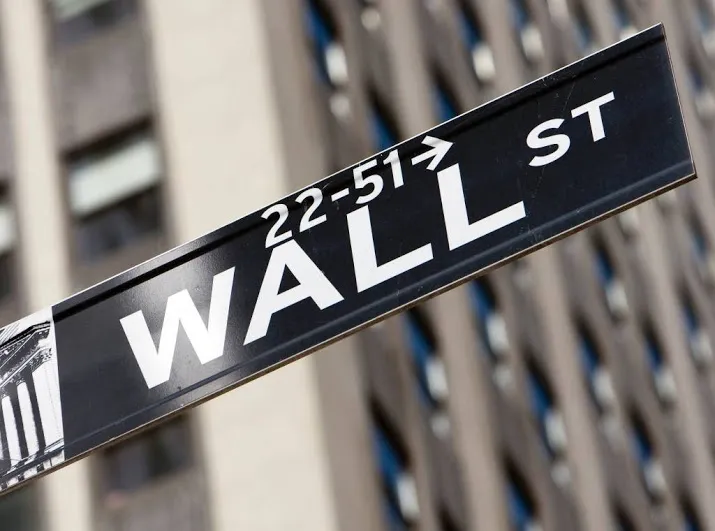wall street sluit met kleine verliezen