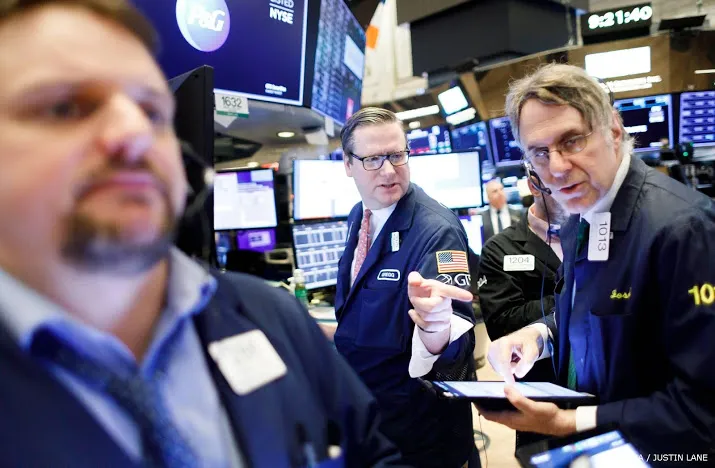 wall street verdeeld de dag uit