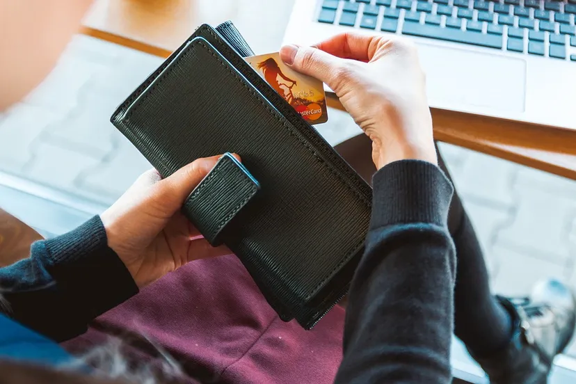 wallet 2125548 960 720
