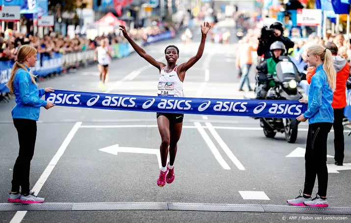 warme dam tot damloop voor de boeg