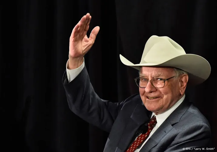 warren buffett zakt op rijkenlijst na miljardengift
