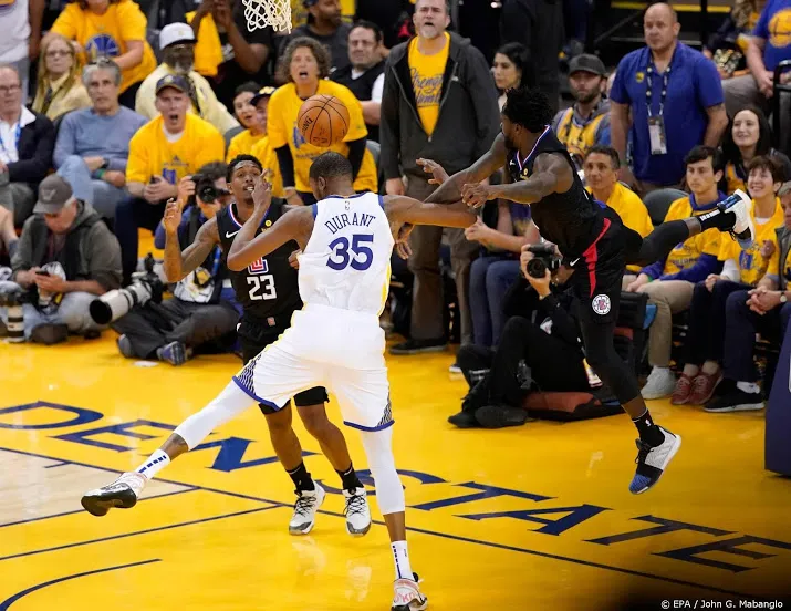 warriors beginnen play offs met winst