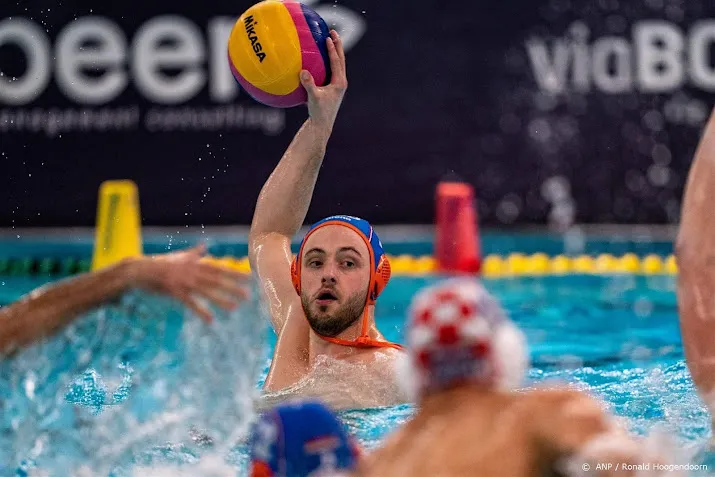 waterpoloers kennen tegenstanders voor belangrijk ek