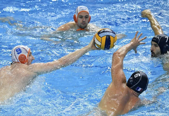 waterpoloers starten okt met nipte zege op duitsland