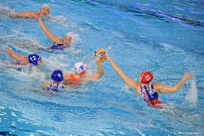 waterpolosters bereiken superfinale van world league