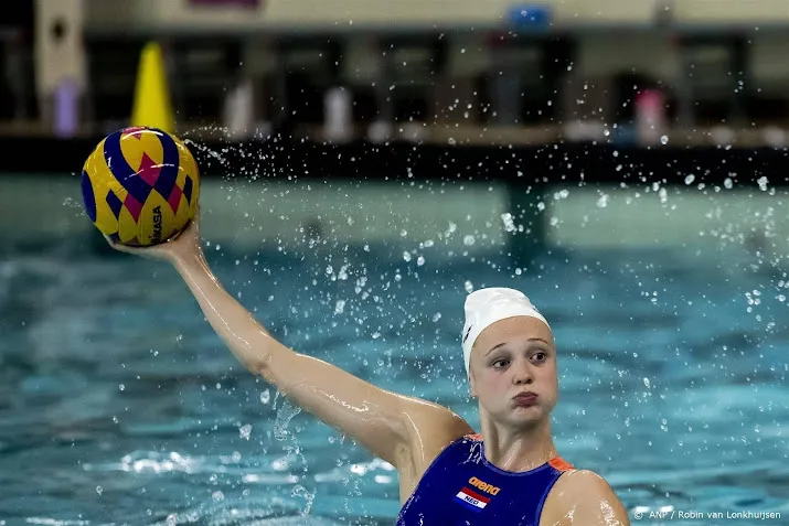 waterpolosters verslaan kazachstan op wk met liefst 30 2