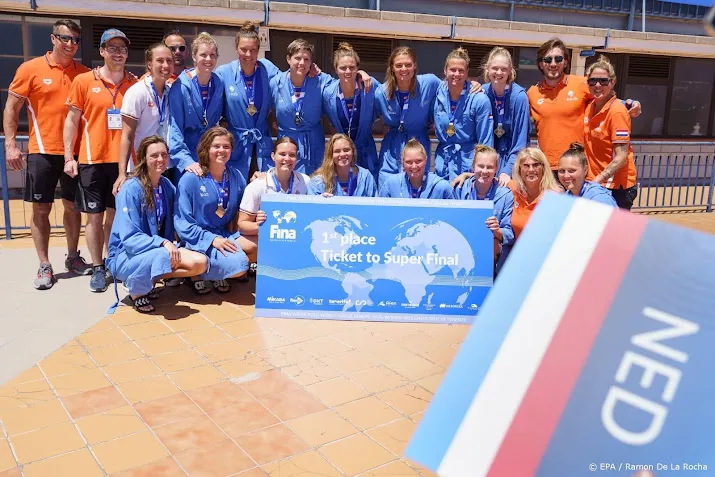 waterpolosters winnen europees finaletoernooi world league