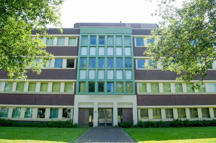 we are here vecht opnieuw ontruiming aan