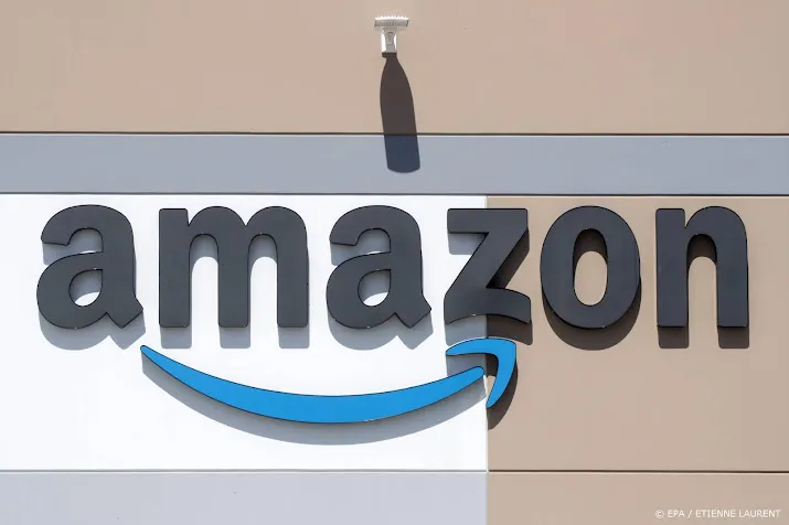webwinkelconcern amazon heeft last van dure dollar