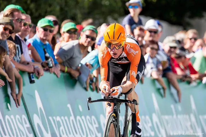 weening 39 zet wielerloopbaan alsnog voort bij trek
