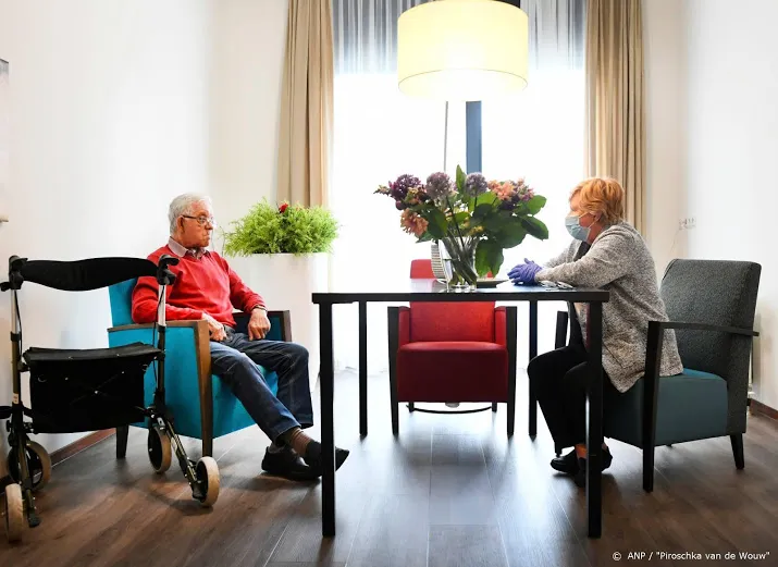weer bezoek in verpleeghuis je ziet dat mensen ervan opknappen