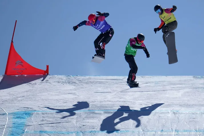 weer zilver voor snowboarder vos op paralympische spelen