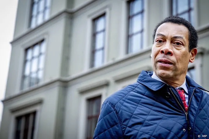weerwind noemt kritiek op reis naar suriname pijnlijk