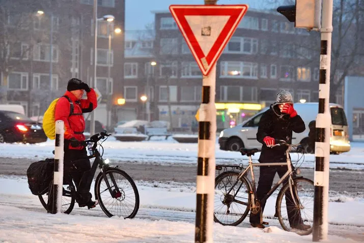wegen lokaal verraderlijk glad