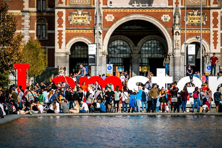 weghalen letters i amsterdam slecht idee