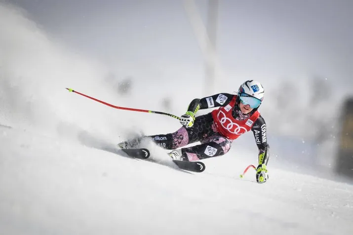 weirather pakt wereldbeker super g na val gut