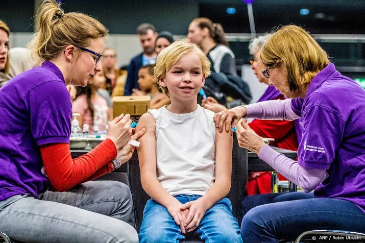 wel of niet vaccineren kind te vrijblijvend
