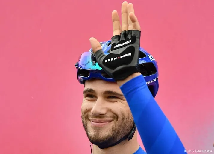 wereldkampioen ganna wint tijdrit in giro almeida behoudt roze